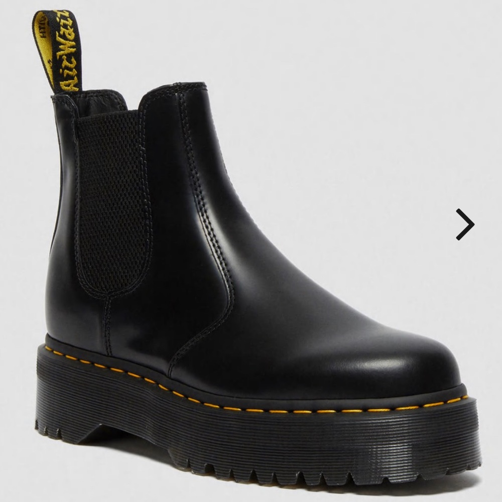 2976 SMOOTH LEATHER PLATFORM CHELSEA BOOTS